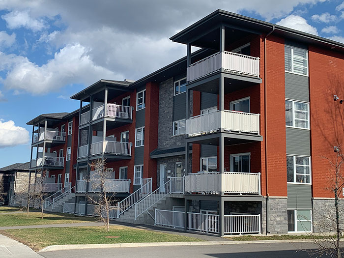 300-302-rue-du-macon-2